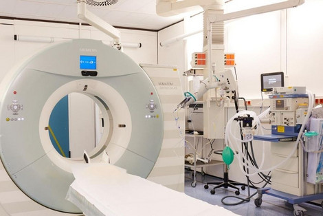 Raum für eine CT gesteuerte Nervenwurzelbehandlung